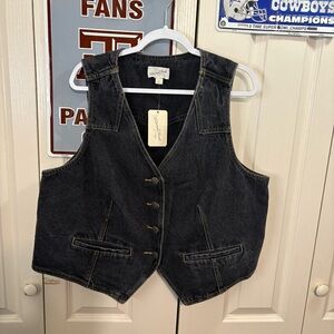 Universal Thread Black Denim Vest